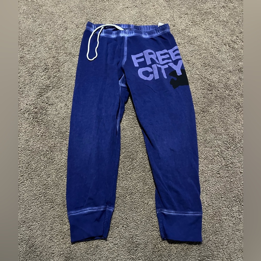 Free city sweatpants